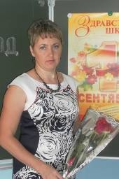 Елена Николаевна Яшина, Учитель школы с. Ульяновка.