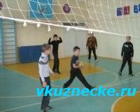 Соревнования по пионерболу и футболу в с. Пионер Кузнецкого района.