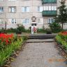 Около памятника кузнечанам-участникам ликвидации последствий радиационных аварий и катастроф